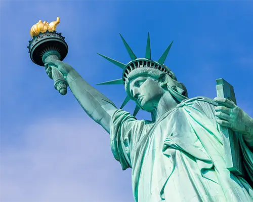 statue